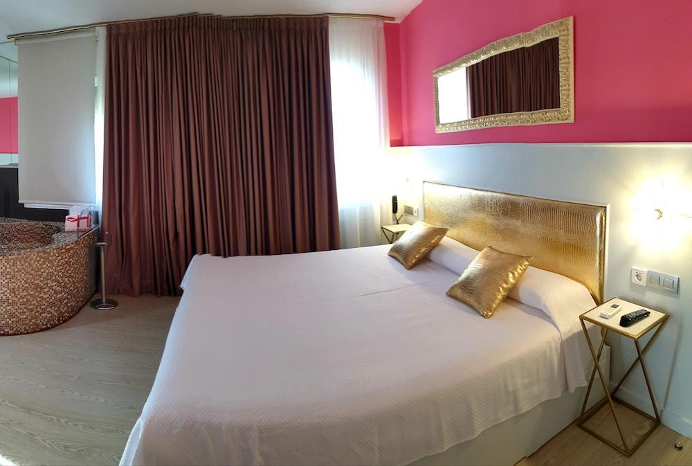 Hotel H Granollers Bagian luar foto