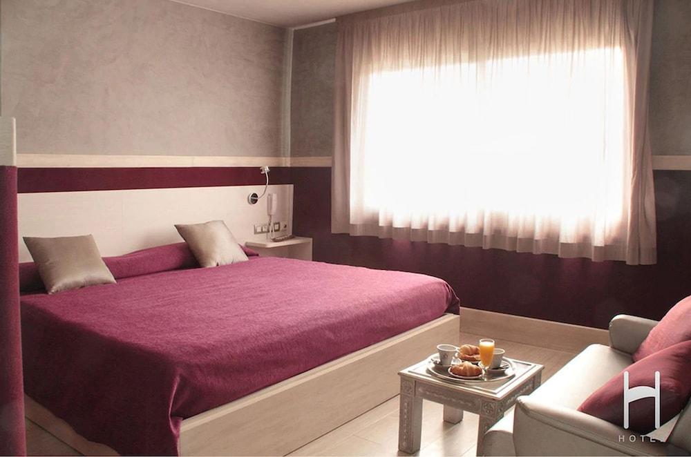 Hotel H Granollers Bagian luar foto