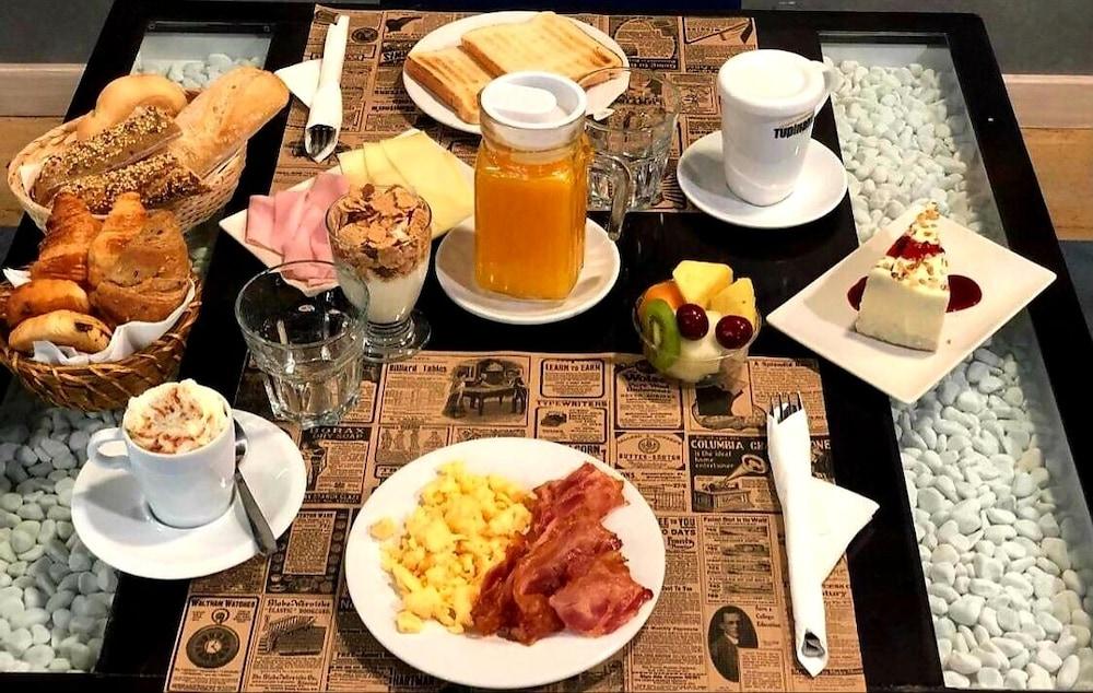 Hotel H Granollers Bagian luar foto
