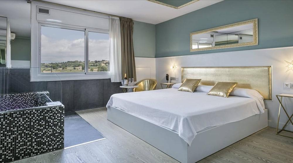 Hotel H Granollers Bagian luar foto