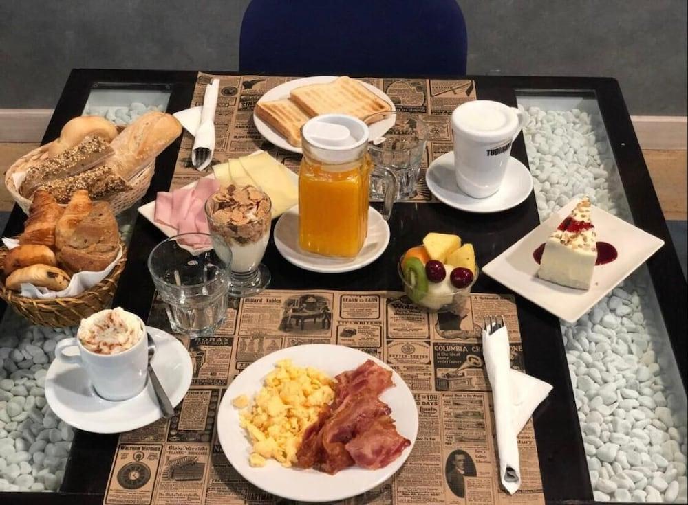 Hotel H Granollers Bagian luar foto