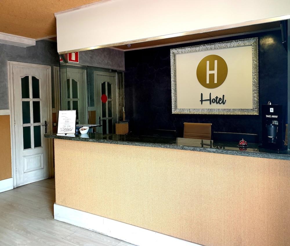 Hotel H Granollers Bagian luar foto